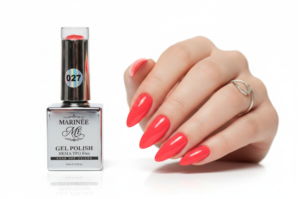 Gel Polish 027 - neon red ruka