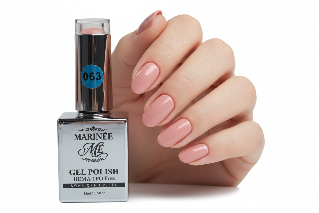 Gel Polish 063 - blush rose ruka