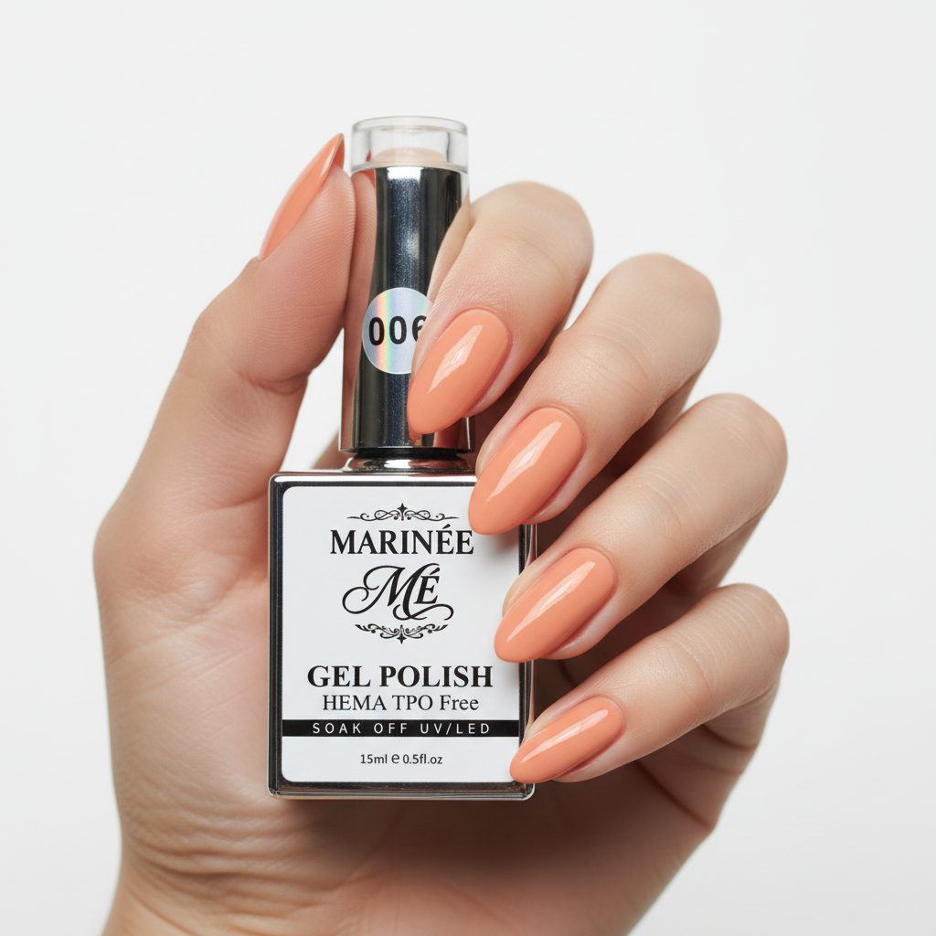 MARINÉE Gel Polish 006 Peach Sorbet na ruci