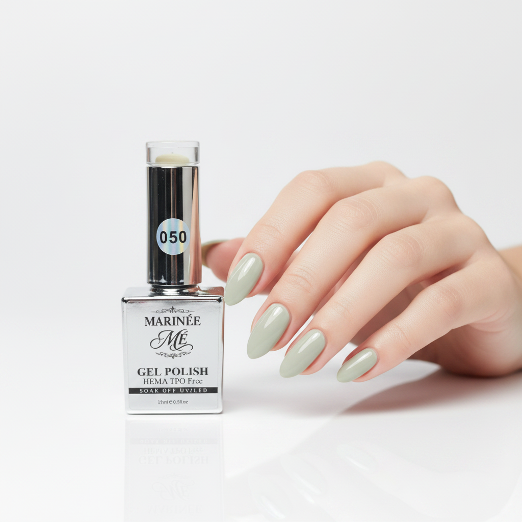 MARINÉE Gel Polish 050 Sage Cream na ruci