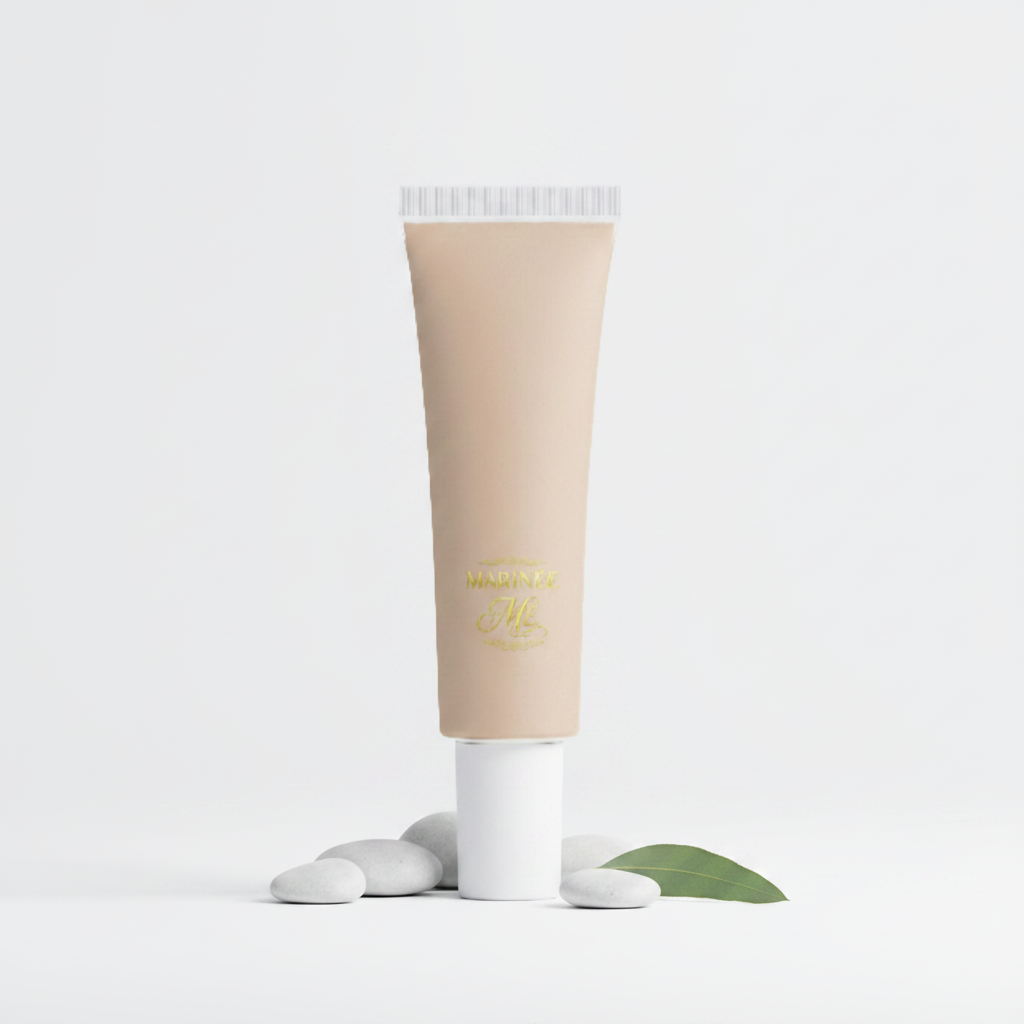 Foundation with Peptides 10 Light Warm - product shot