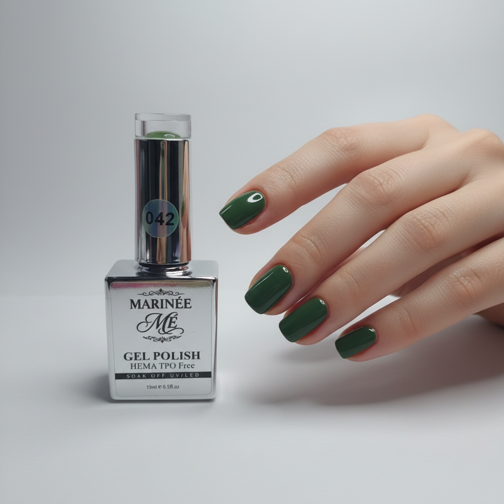 MARINÉE Gel Polish 042 Army Green na ruci